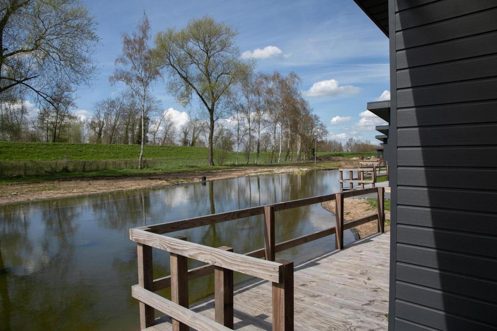 טרוולדה Recreatiepark En Jachthaven De Scherpenhof חדר תמונה